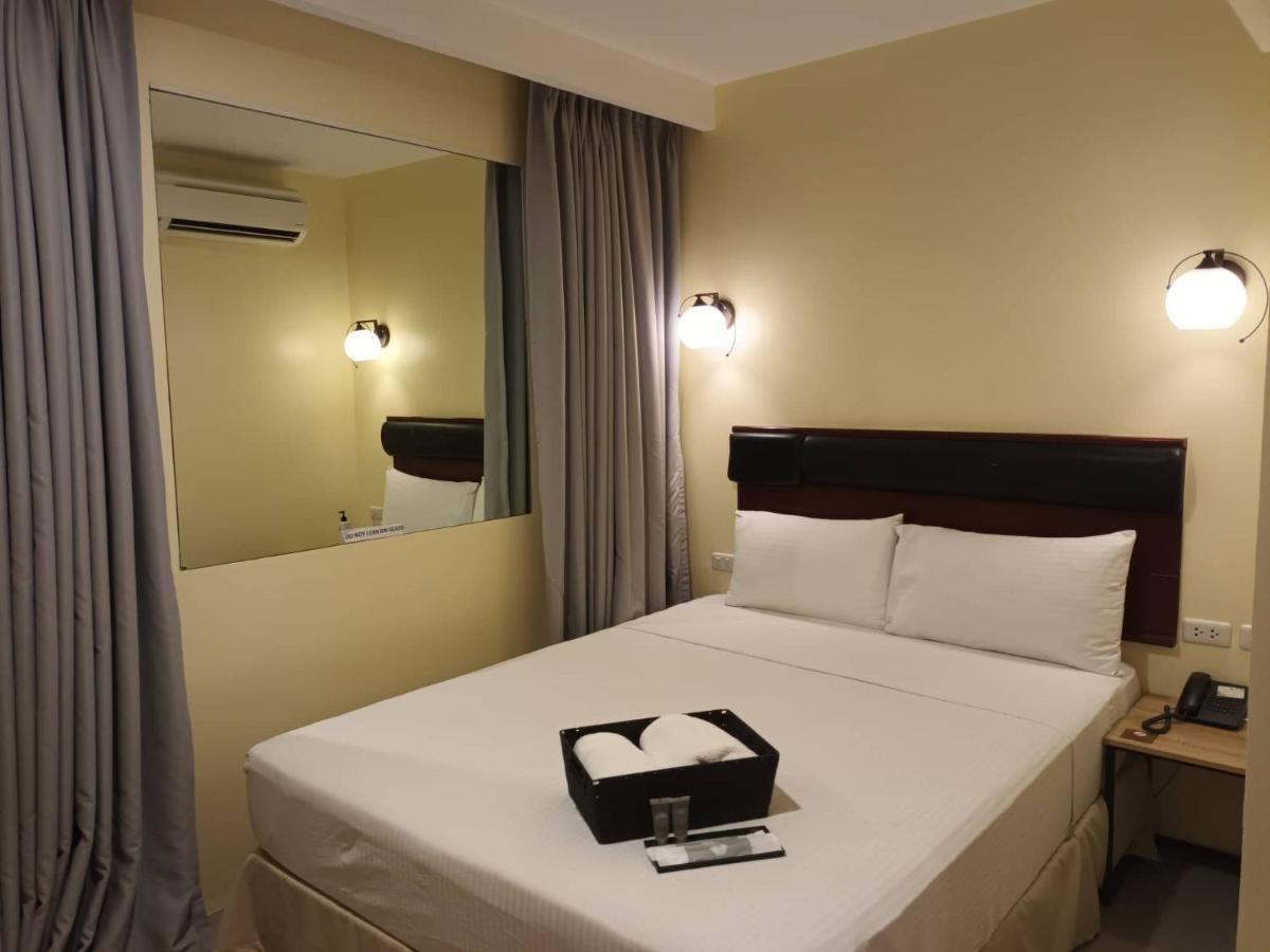 Dosi Hotel Ph Talisay  Zewnętrze zdjęcie