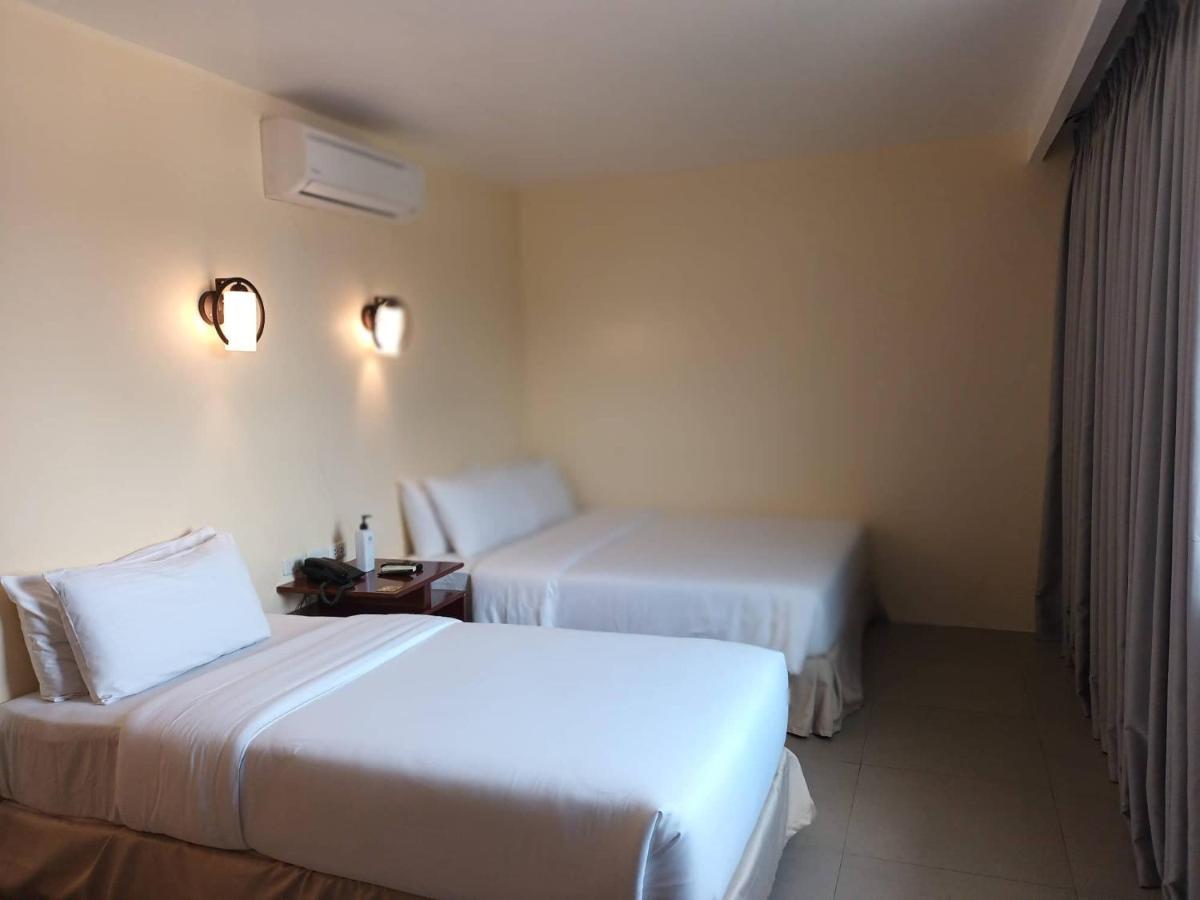 Dosi Hotel Ph Talisay  Zewnętrze zdjęcie
